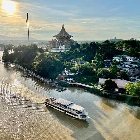 Kuching City Center Riverbank Suites With Marvelous River View エクステリア 写真