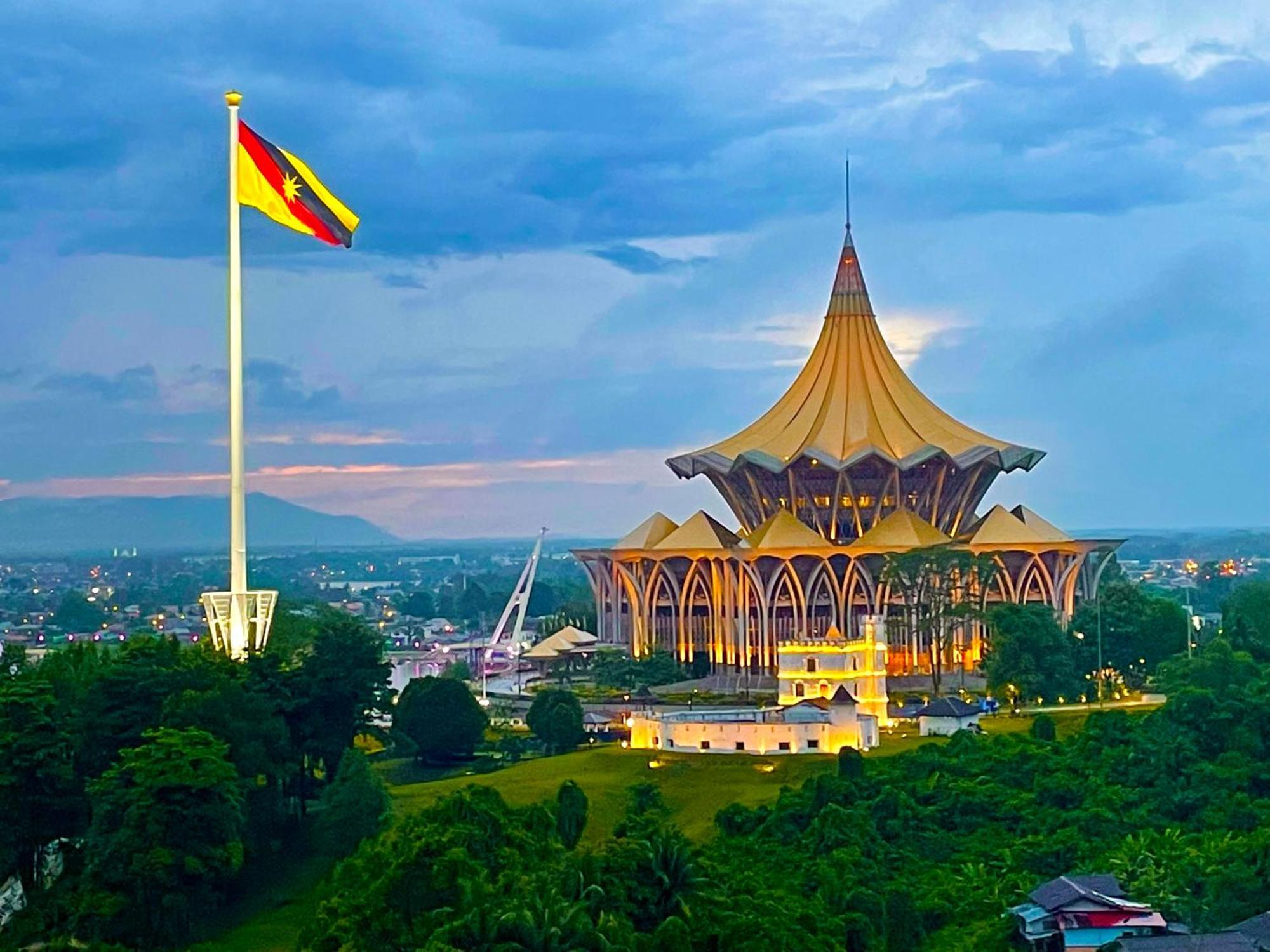 Kuching City Center Riverbank Suites With Marvelous River View エクステリア 写真
