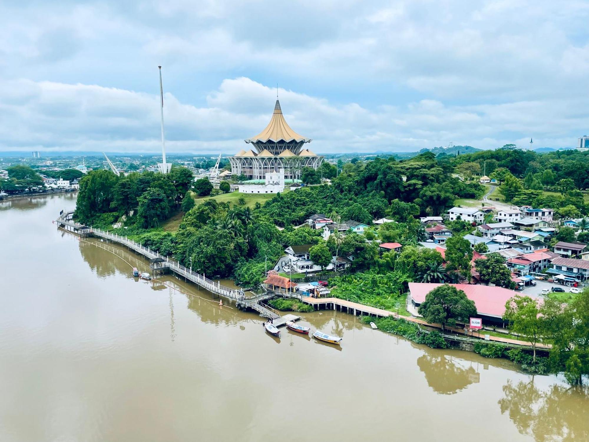Kuching City Center Riverbank Suites With Marvelous River View エクステリア 写真
