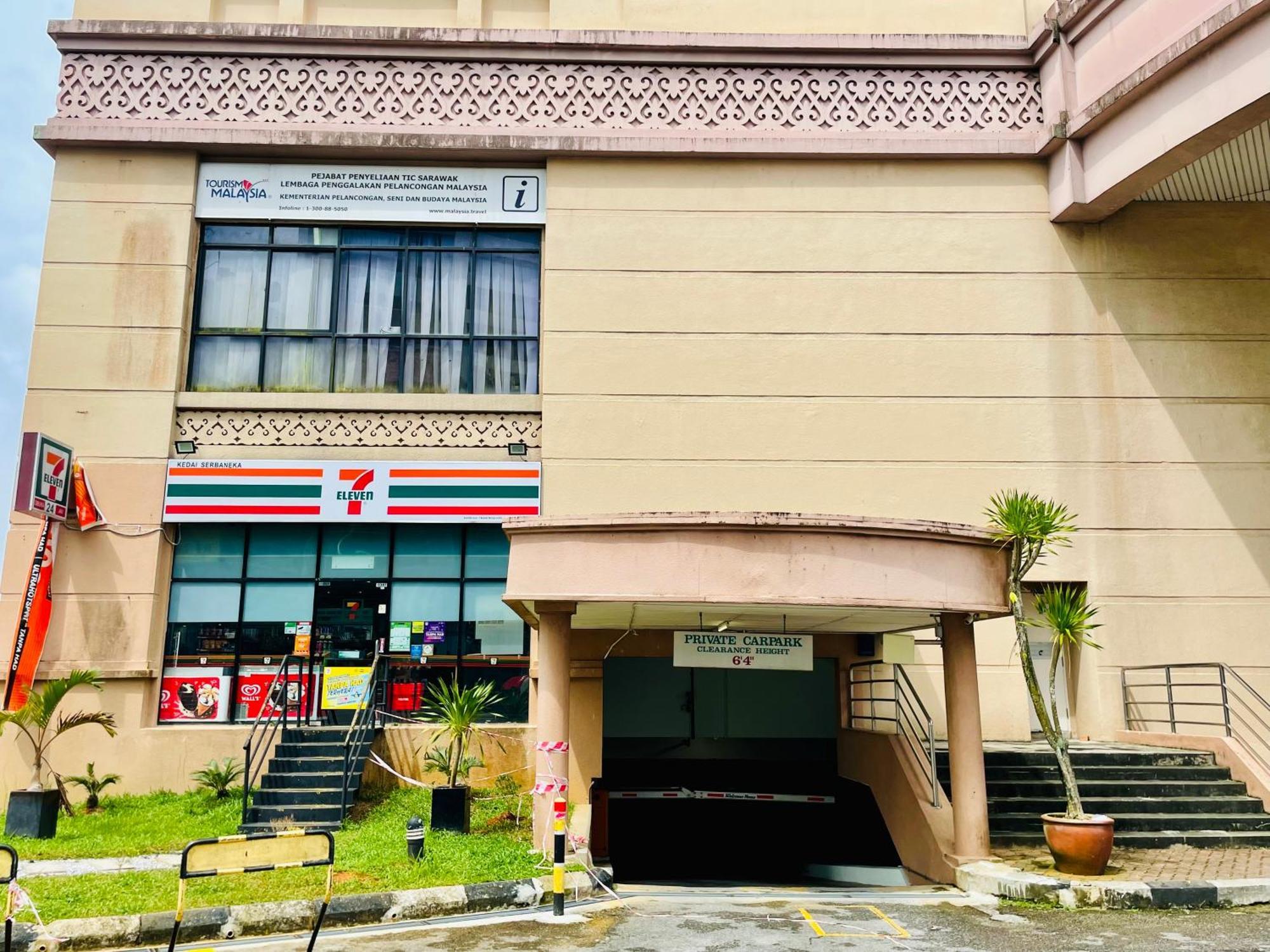 Kuching City Center Riverbank Suites With Marvelous River View エクステリア 写真